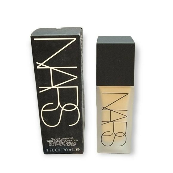 NARS All Day Luminous Weightless Foundation Light 3 Gobi 1 oz 30mL